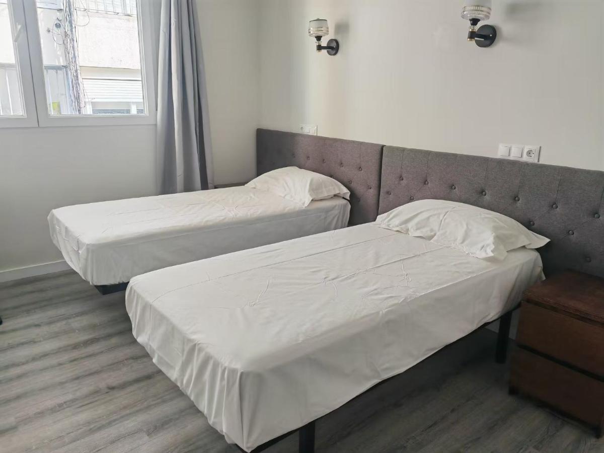 Hostal Golden 21*** Мадрид Экстерьер фото